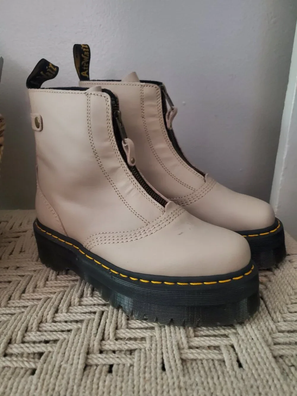 Dr. Martens Jetta Boots in Cream/Tan